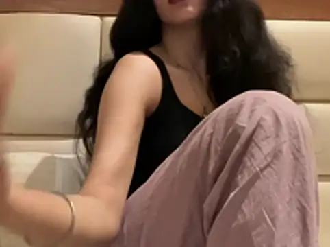 Divyaa69 online show from 05/06/26, 05:39