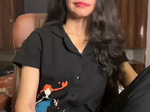Snapshot of Divyaa69 chatting on 07/04/26, 02:51 Divyaa69 online show from 07/04/26, 02:51