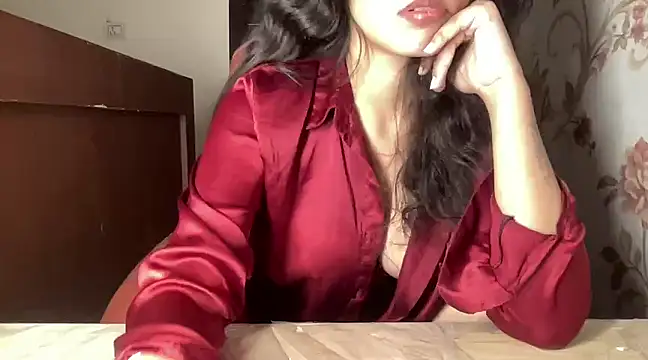 Divyaa69 online show from 02/12/25, 04:22