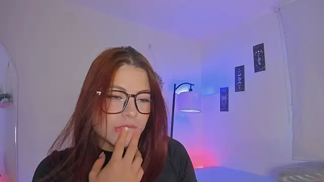 sara sweet9 online show from 10/28/25, 09:25