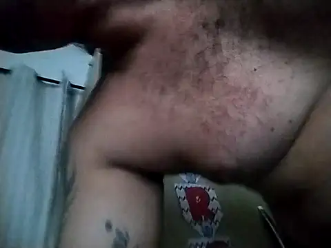 Snapshot of LOIROGOSTOSO87 chatting on 03/11/25, 10:20 LOIROGOSTOSO87 online show from 03/11/25, 10:20
