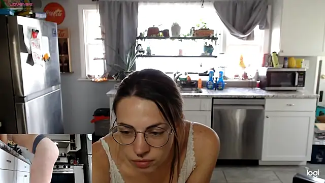 KSwonderland6 online show from 11/06/25, 04:22