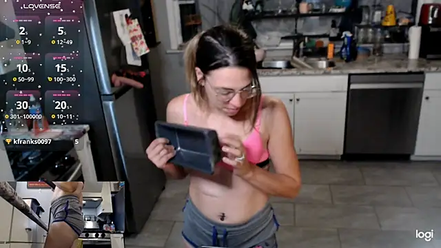 KSwonderland6 online show from 11/09/25, 05:55