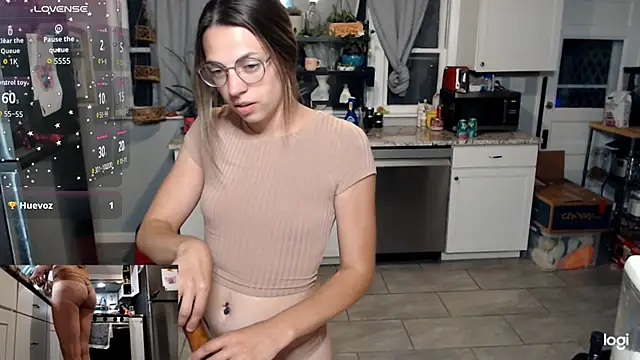 KSwonderland6 online show from 09/10/25, 04:44