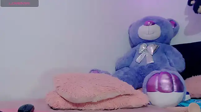 Venecia Sweet online show from 12/18/24, 02:42