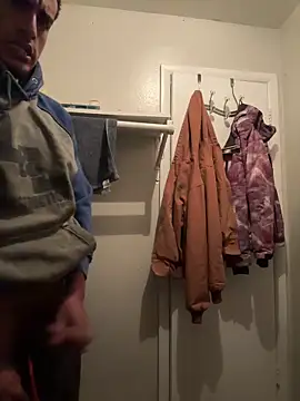 StarringSumac online show from 04/10/26, 12:23