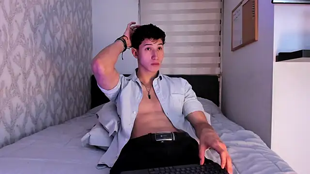 Dorianmistery2322  online show from 03/11/25, 03:47