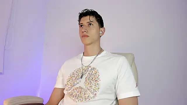 Dorianmistery2322  online show from 04/18/26, 12:02