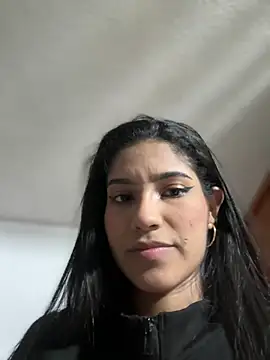 chiarabrielle00 online show from 07/11/26, 07:41