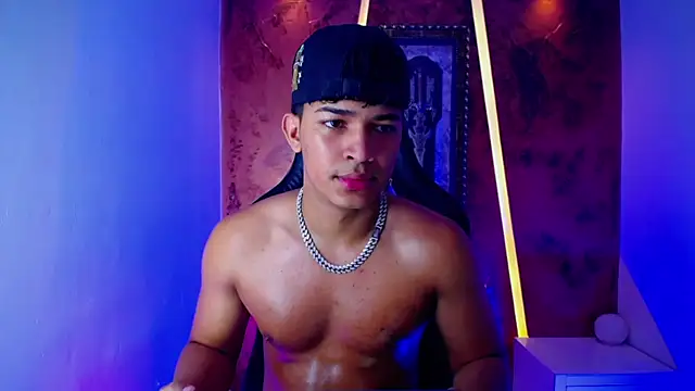 Snapshot of jamescurli_ chatting on 02/11/25, 04:44 jamescurli online show from 02/11/25, 04:44