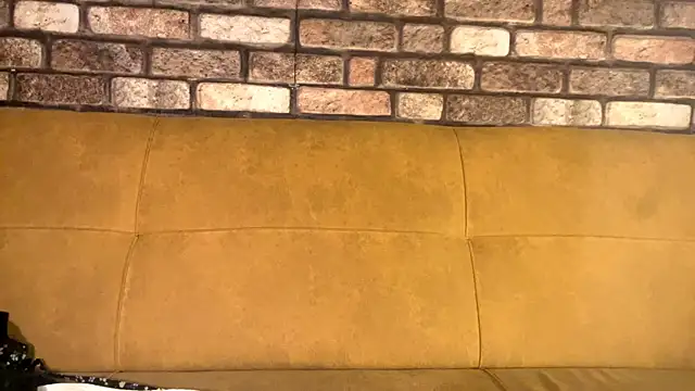 Snapshot of Lora_Squirt chatting on 02/22/25, 10:29 Lora Squirt online show from 02/22/25, 10:29