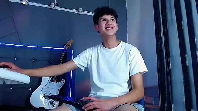 Snapshot of jason_graeats chatting on 03/21/25, 03:22 jason graeats online show from 03/21/25, 03:22