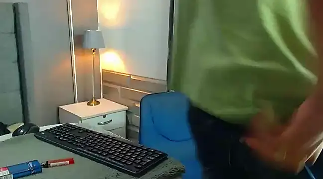 Snapshot of jason_graeats chatting on 12/29/24, 03:54 jason graeats online show from 12/29/24, 03:54