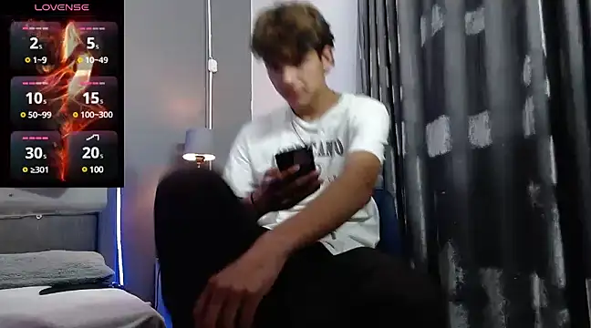 Snapshot of jason_graeats chatting on 02/13/25, 05:58 jason graeats online show from 02/13/25, 05:58