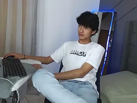 Snapshot of jason_graeats chatting on 12/26/24, 03:49 jason graeats online show from 12/26/24, 03:49