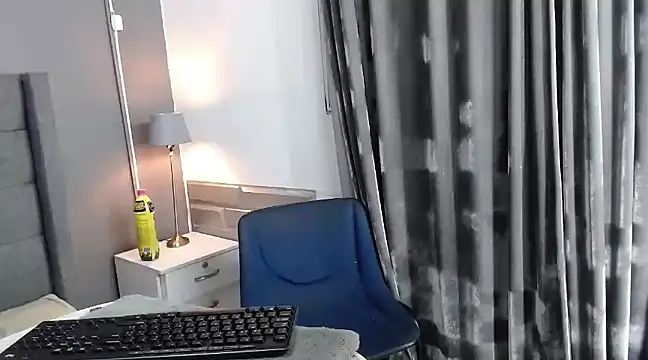 Snapshot of jason_graeats chatting on 12/31/24, 05:33 jason graeats online show from 12/31/24, 05:33