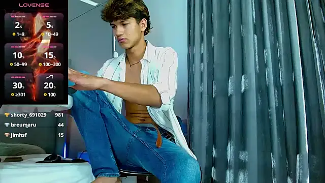 Snapshot of jason_graeats chatting on 02/09/25, 07:15 jason graeats online show from 02/09/25, 07:15