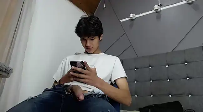 Snapshot of jason_graeats chatting on 12/09/24, 03:07 jason graeats online show from 12/09/24, 03:07