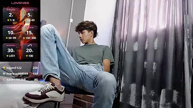 Snapshot of jason_graeats chatting on 01/31/25, 10:31 jason graeats online show from 01/31/25, 10:31