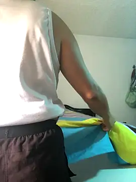 gipsela gomez online show from 11/12/25, 02:10