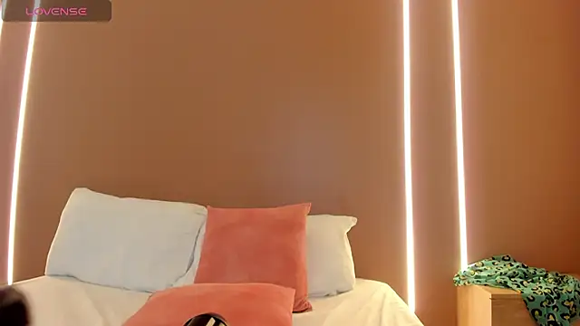 gipsela gomez online show from 12/13/25, 08:04