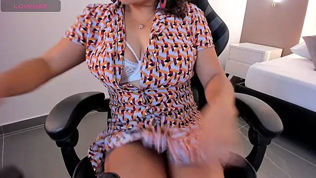 gipsela gomez online show from 09/11/25, 07:36