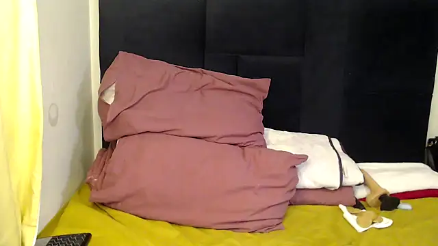 Busty-Londie online show from 09/30/25, 06:03