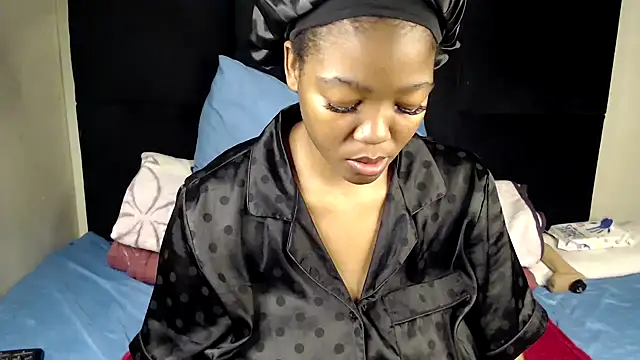 Busty-Londie online show from 12/03/25, 09:25