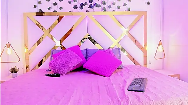 Snapshot of Pammela_Colins chatting on 01/03/25, 04:06 Pammela Colins online show from 01/03/25, 04:06