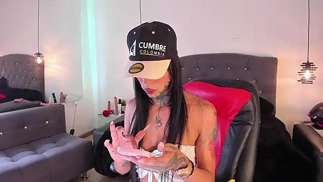 anne parker online show from 12/03/25, 02:27