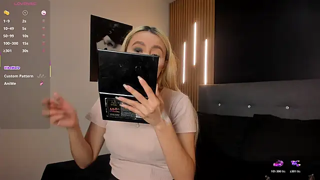 miacarperr1 online show from 03/31/26, 09:17