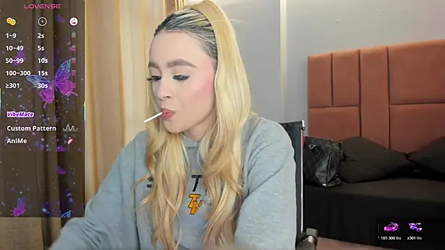 miacarperr1 online show from 04/10/26, 09:11