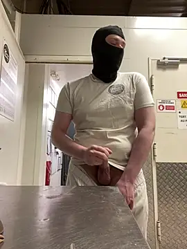 Lilian 701 online show from 04/07/26, 12:56