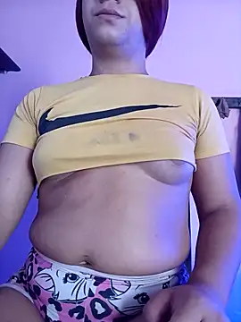 Snapshot of miasimsfu chatting on 10/28/25, 10:47 miasimsfu online show from 10/28/25, 10:47