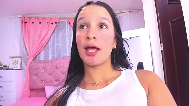 briandah  online show from 11/07/25, 11:04