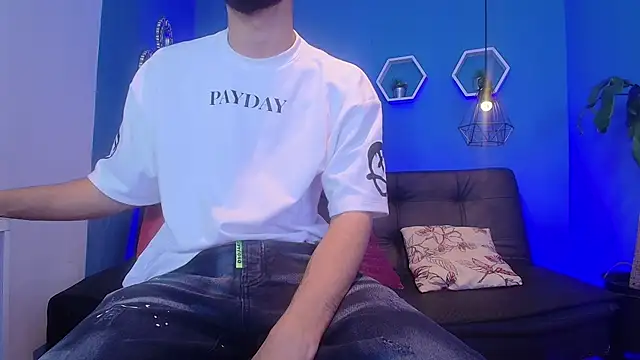 Snapshot of jhon_ath chatting on 11/30/25, 04:24 jhon ath online show from 11/30/25, 04:24