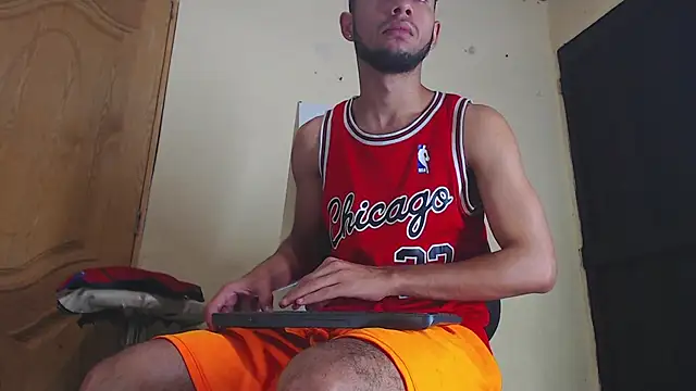 Snapshot of jhon_ath chatting on 10/31/25, 01:46 jhon ath online show from 10/31/25, 01:46