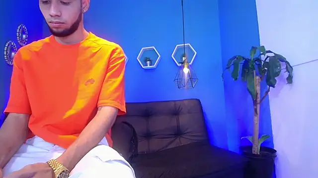 Snapshot of jhon_ath chatting on 11/28/25, 04:23 jhon ath online show from 11/28/25, 04:23