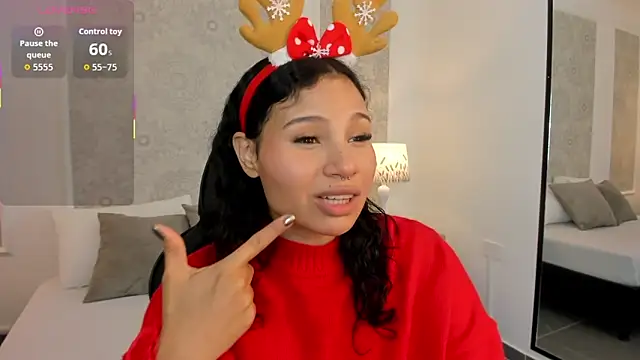 Snapshot of dulce_natyy chatting on 12/23/25, 02:33 dulce natyy online show from 12/23/25, 02:33