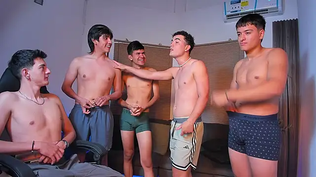 Sexy BoysW online show from 03/11/25, 08:20
