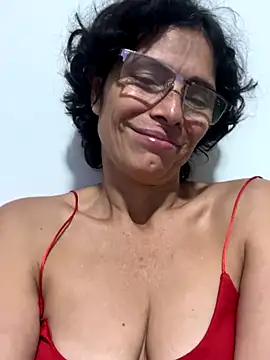 MireyaTorresGu online show from 10/24/25, 05:50