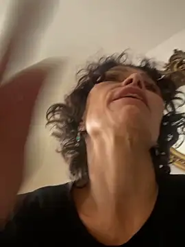 MireyaTorresGu online show from 11/23/25, 12:37