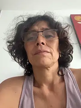 Snapshot of MireyaTorresGu chatting on 02/16/26, 05:55 MireyaTorresGu online show from 02/16/26, 05:55