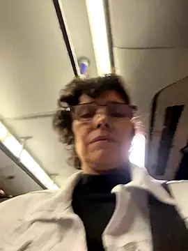 MireyaTorresGu online show from 09/21/25, 03:33