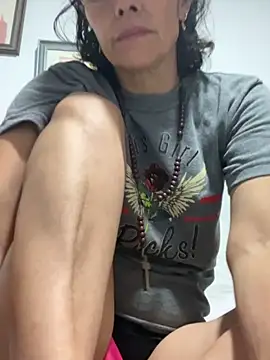 Snapshot of MireyaTorresGu chatting on 02/25/26, 04:56 MireyaTorresGu online show from 02/25/26, 04:56