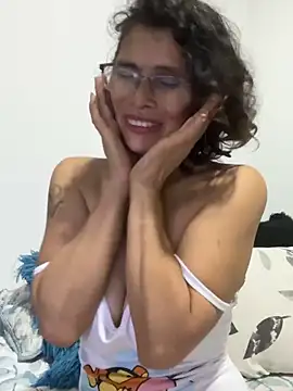 MireyaTorresGu online show from 05/28/26, 03:58