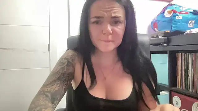 yorkshiregal online show from 09/13/25, 06:57