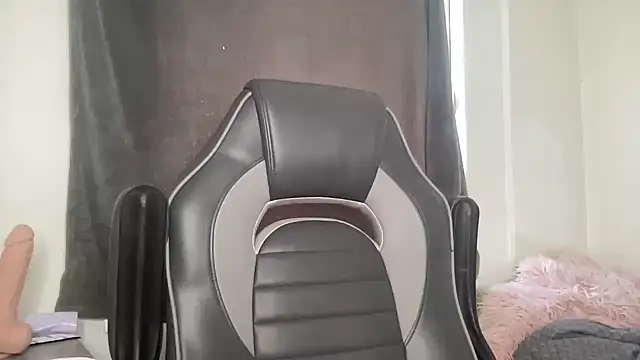 yorkshiregal online show from 10/21/25, 07:30