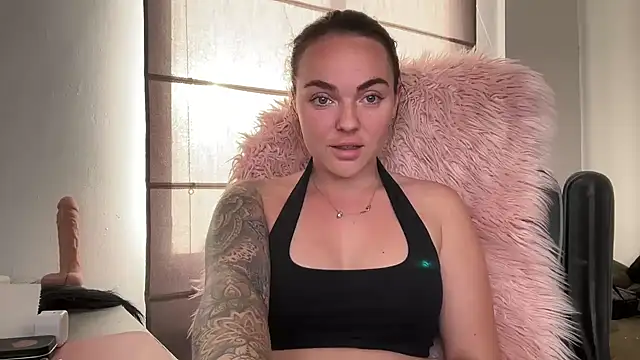 yorkshiregal online show from 03/10/25, 04:46