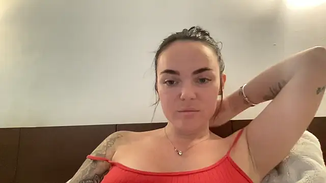 yorkshiregal online show from 02/28/25, 01:03